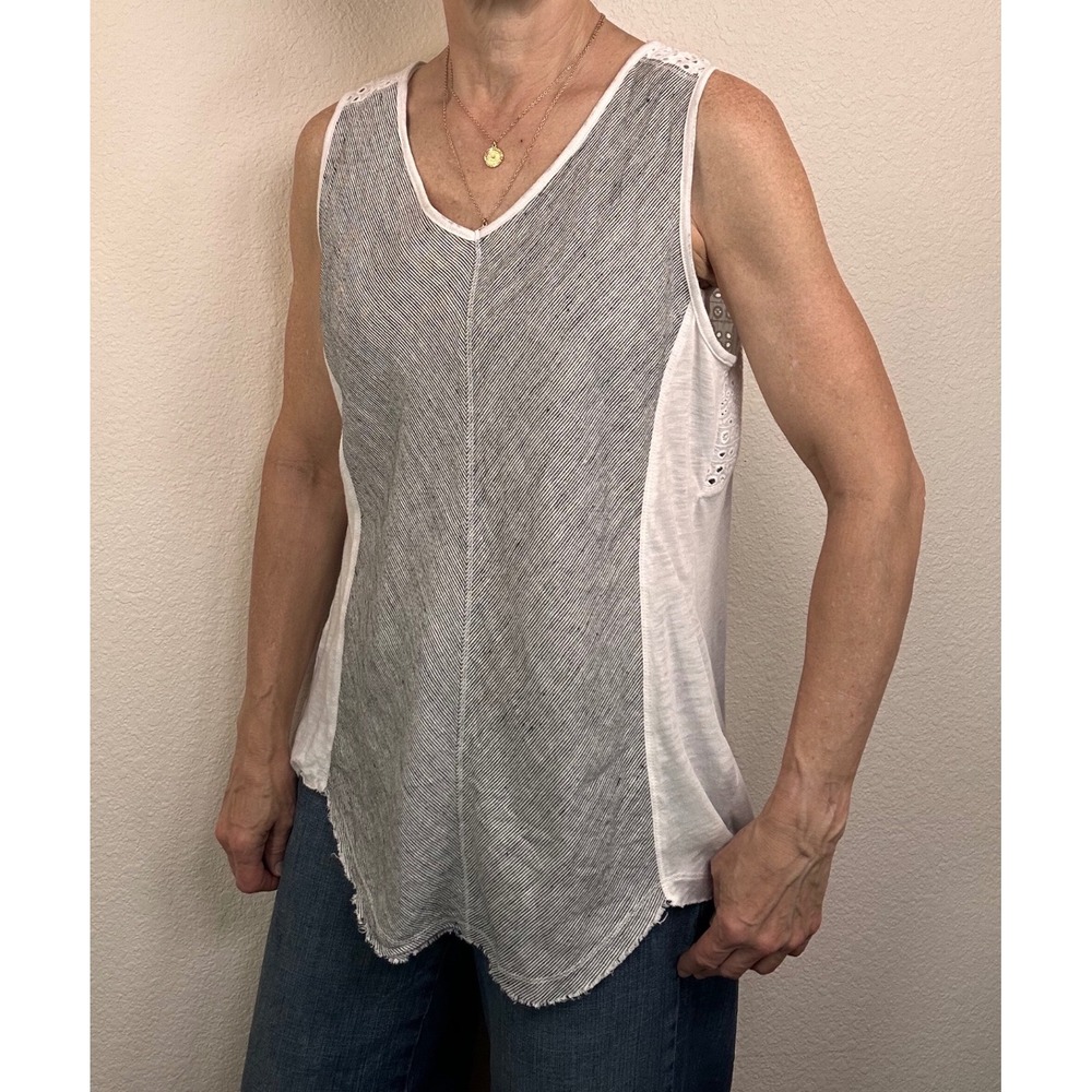 Mind Set by XCVI Linen Tank Top Womens M White Gray Eyelet Boho Lagenlook NWT
